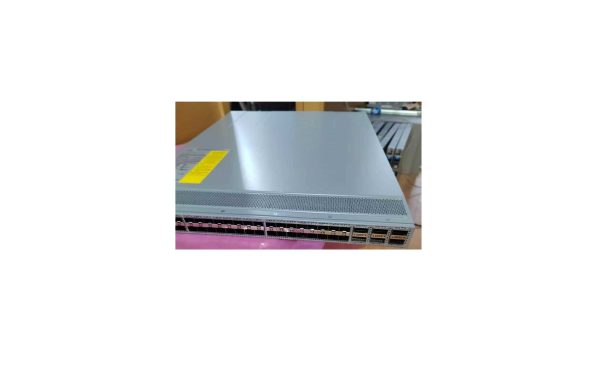Cisco Nexus N9K-C93180YC-EX (б/у)